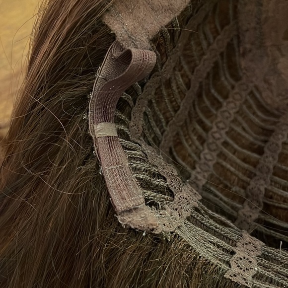 Fun wig with bangs - Picture 7 of 7